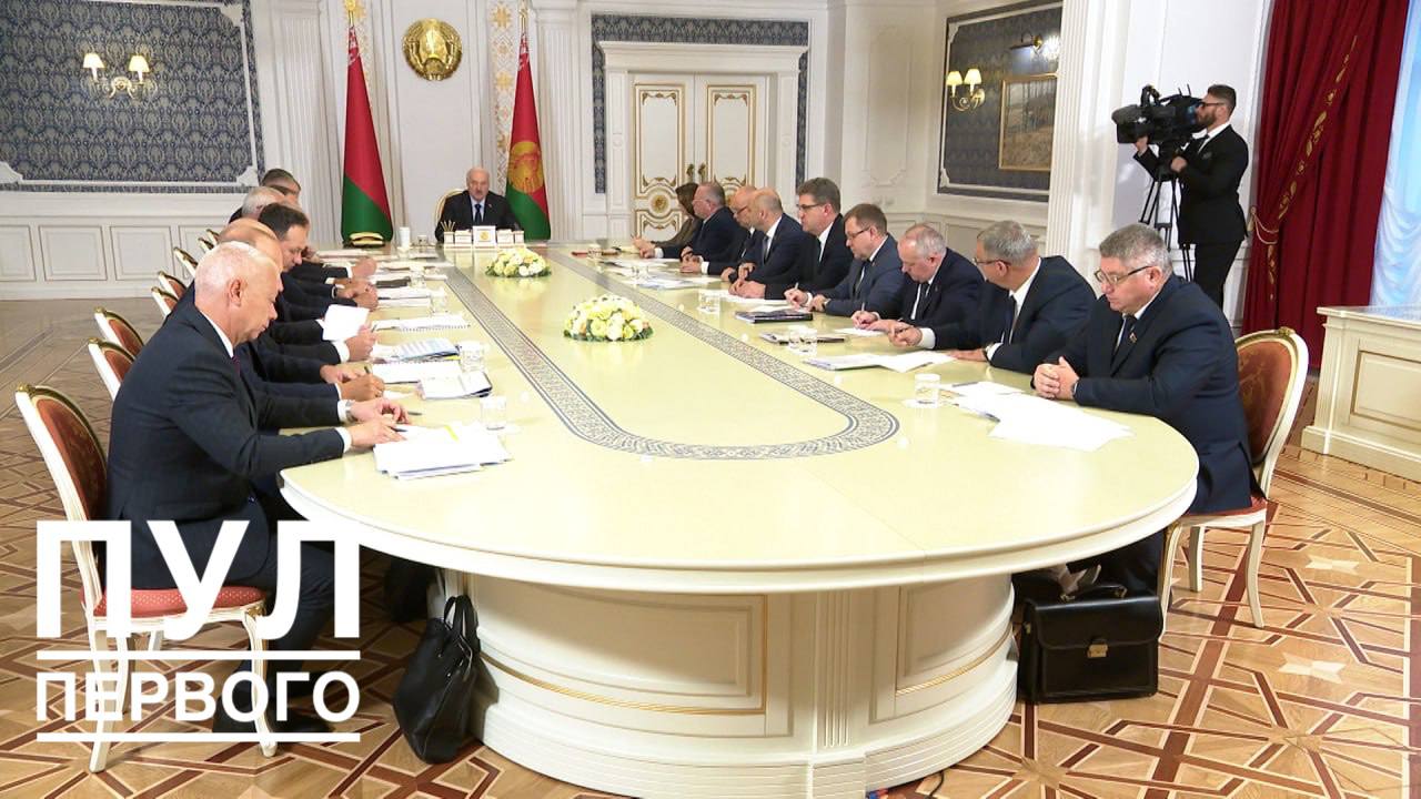 Лукашенко требует от местных властей обеспечивать заселение нового арендного жилья в короткие сроки