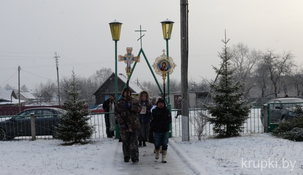 В Крупский район прибыла икона Рождества Христова с частицей яслей Богомладенца