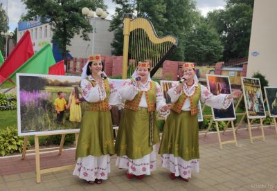 В день выборов в Крупском районе на всех участках для голосования празднично