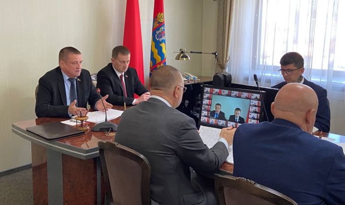 Александр Турчин провел рабочее совещание по сельскому хозяйству