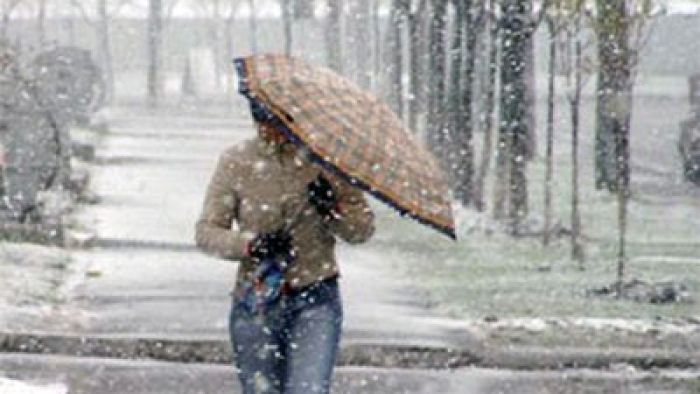 8-9 января ожидаются сложные погодные условия: сильный снег, метель, усиление ветра порывами до 24 м/с