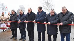 В Крупском районе открыли завод по производству профессиональных торфяных грунтов (фото)