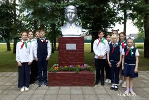 В честь 100-летнего юбилея со дня рождения Алексея Лукашевича в Ухвальской СШ прошли памятные мероприятия