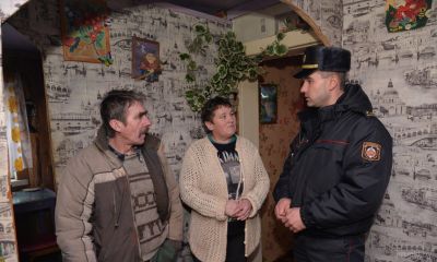 Сотрудники Крупского РОВД регулярно проводят профилактические беседы с крупчанами