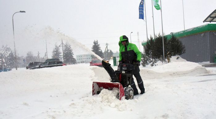 Службы и население сплоченно приняли вызов и противостояли капризам погоды