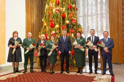 Директору Крупского лесхоза Николаю Усене вручена медаль “За трудовые заслуги&quot;