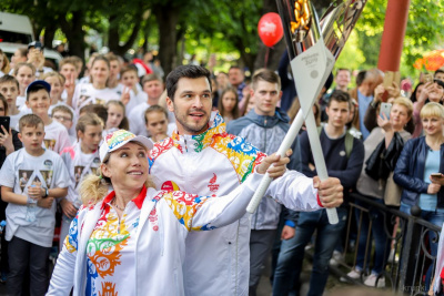 50 дней бега в помощь детям: «Европейские забеги» #velcombegom стартовали в Бресте с эстафетой «Пламя мира»