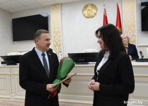 В Крупках чествовали победителей районного конкурса на лучшее новогоднее оформление