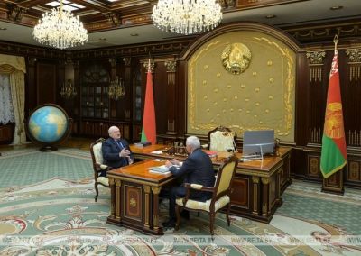 Лукашенко: надо вырастить столько картофеля, чтобы хватило и нам, и России