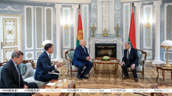 Переговоры Лукашенко со спецпосланником США Коулом продолжились в субботу