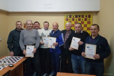 Сильнейшие шашисты города, участвуя в соревнованиях,  отдали дань памяти ветерану спорта Николаю Рябцеву