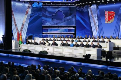 ВНС 25 апреля продолжает работу. В повестке дня - утверждение Концепции нацбезопасности и Военной доктрины