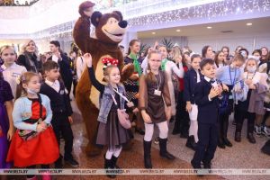 Александр Лукашенко принял участие в благотворительном празднике в рамках акции &quot;Наши дети&quot;