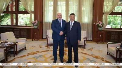 Лукашенко и Си Цзиньпин в Пекине проводят встречу