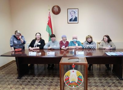 Участки для голосования на республиканском референдуме в Крупском районе распахнули свои двери