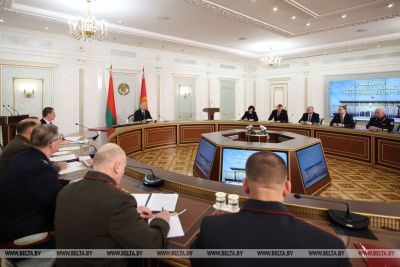 Лукашенко про шары с сигаретами в Литве: проблему начинают нагнетать и политизировать