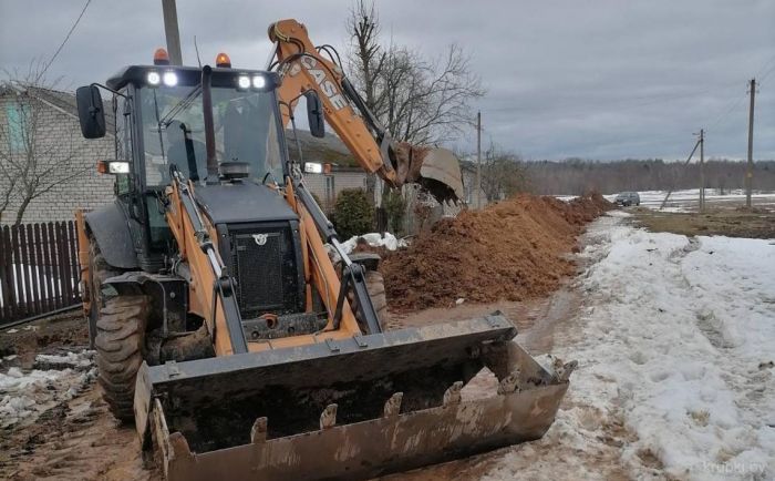 Специалисты водоканала меняют трубы в Косеничах