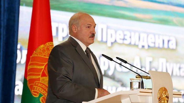 Прэзідэнт Беларусі Аляксандр Лукашэнка наведаў з рабочым візітам Міншчыну