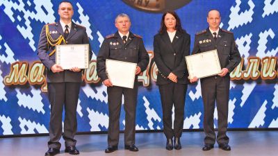 По случаю Дня милиции в Крупках прошло офицерское собрание (фото)