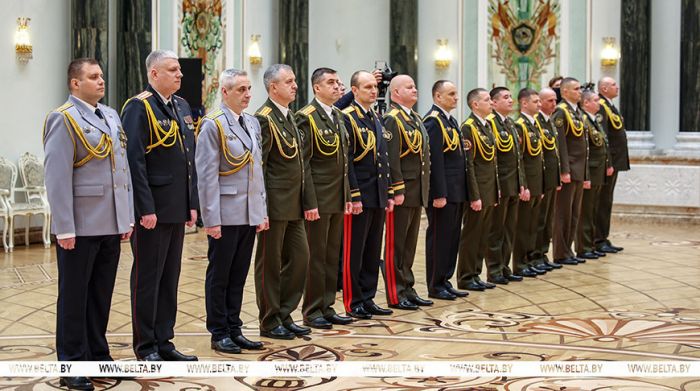 Праздник тех, кто является оплотом мира и стабильности. Лукашенко про День защитников Отечества и ВС