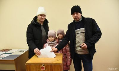 Крупчане продолжают голосовать (фото)