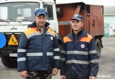 Для ямочного ремонта дорог в «ДРСУ №164» используют современную установку «Тайфун»