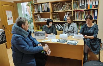 В Крупках прошла мини-ярмарка вакансий