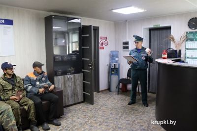 Начальник Крупского РОЧС встретился с работниками «ДРСУ-164» АББ «Бобр»