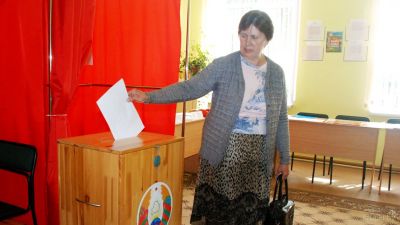 Досрочное голосование продолжается в Крупках