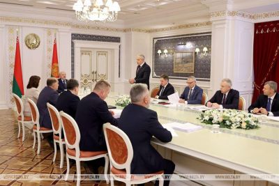 Будущее партий и гражданского общества – тема совещания у президента