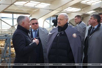 Лукашенко потребовал исключить бюрократизм при строительстве и реконструкции МТК