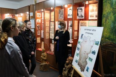 Для юных спасателей средней школы № 1 в Крупском музее провели урок-реквием