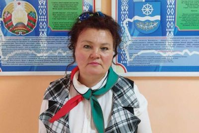 17 лет работает Марина Цеховая педагогом-организатором в Ухвальской СШ