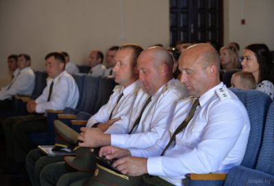 В Крупках торжественно поздравили огнеборцев с Днем пожарной службы