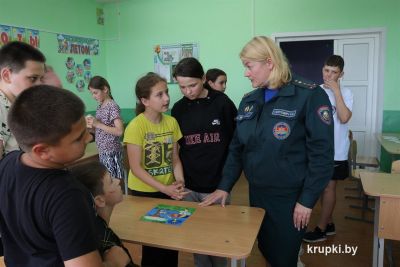 Крупский РОЧС провёл квест по безопасности в лагере СШ № 3