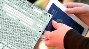 Телефоны, смарт-очки, шпаргалки &ndash; в госконтроле рассказали о нарушениях в первый день сдачи ЦЭ и ЦТ
