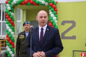В Марьиной Горке открыли новый дом для военнослужащих