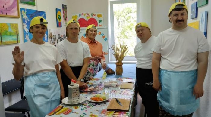 В Крупском ТЦСОН реализуют проект &quot;Инклюзивная кухня - я могу!&quot;