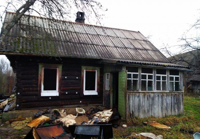 На пожаре в Крупках погиб человек