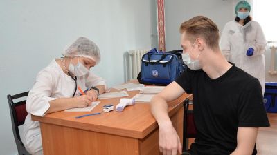 Крупчане могут привиться в поликлинике, в мобильном пункте, а также прямо на рабочем месте