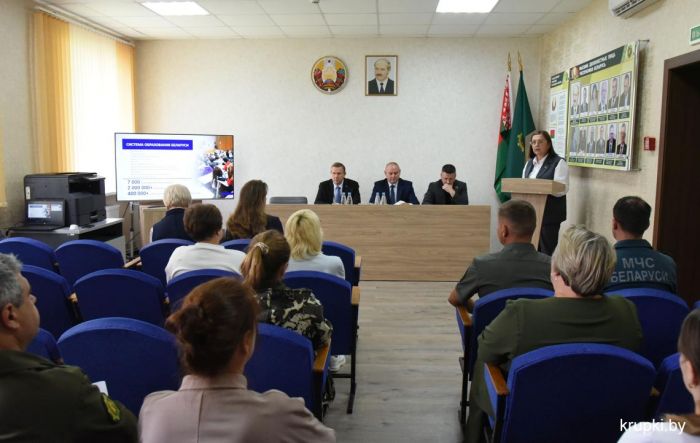 Информационно-пропагандистская группа в Крупском лесхозе: актуальные темы и открытый диалог