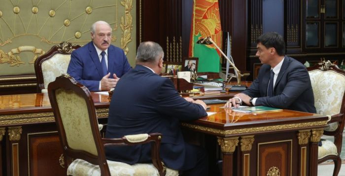 Лукашенко: с честных предпринимателей и бизнесменов не должен упасть ни один волос