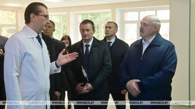 Президент Беларуси Александр Лукашенко посетил областную клиническую больницу