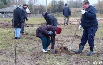 Октябрьский сельсовет подключился к республиканскому субботнику
