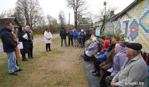 Заместитель председателя райисполкома встретилась с жителями Косеничей и Великого Осова