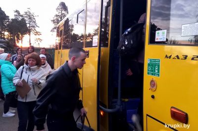 Сегодня в Крупках отправили на срочную военную службу призывников