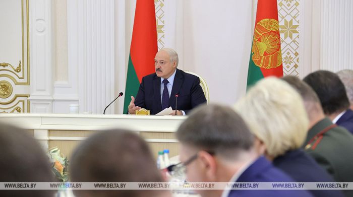 Александр Лукашенко: &quot;Под видом агроэкотуризма построили гостиницы. Но платите налоги, как все гостиничные комплексы&quot;