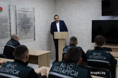 Первый заместитель начальника Крупского РОВД встретился с личным составом Крупского РОЧС