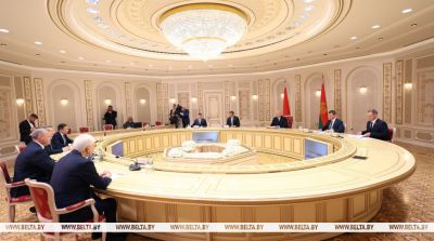 Лукашенко: Беларусь готова нарастить поставки в Астраханскую область, чтобы сбалансировать торговое сальдо