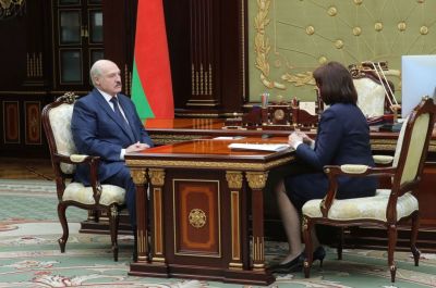 Александр Лукашенко призывает на фоне распространения вирусов поберечь пожилых людей